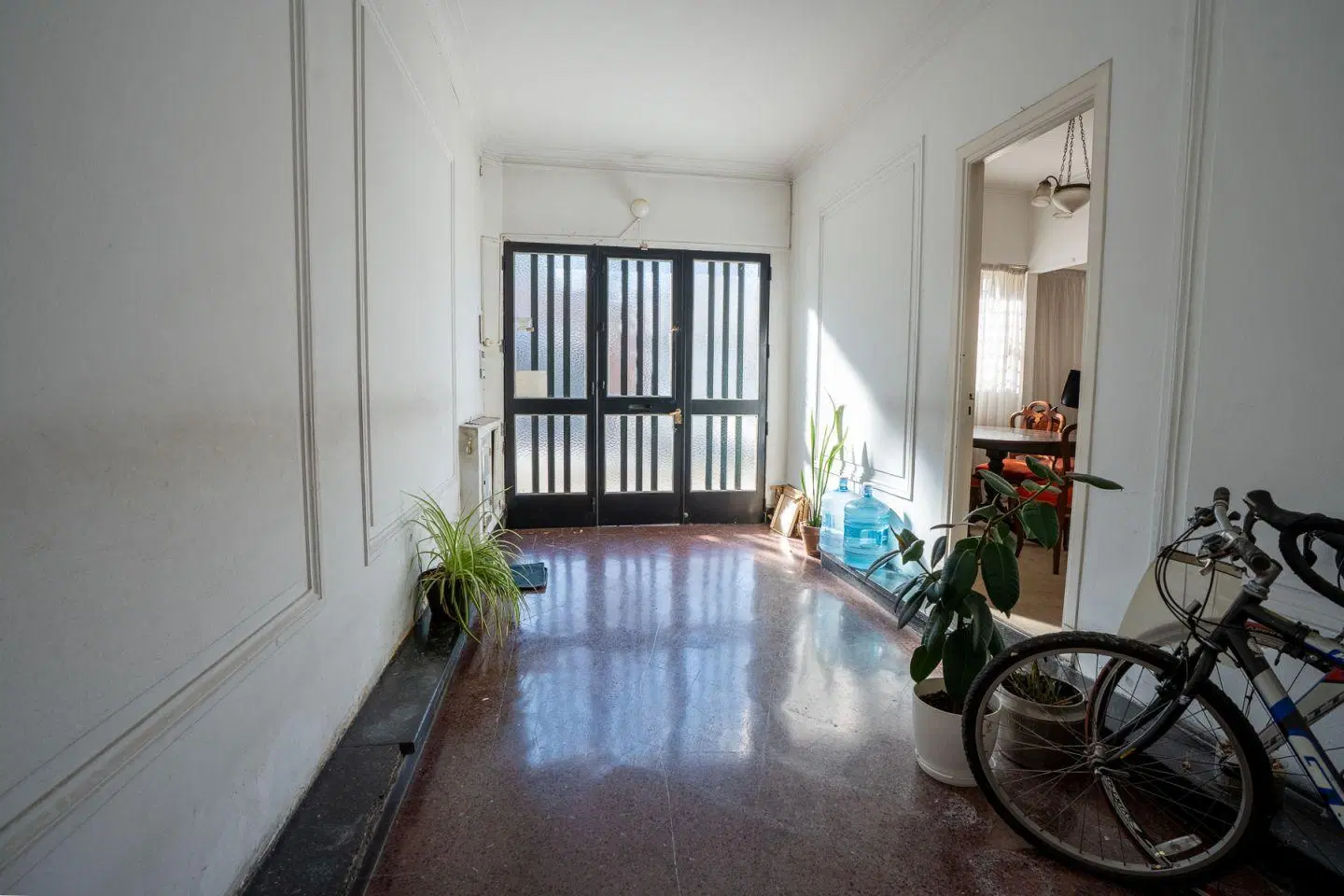 Casa 3 dormitorios. | Calle 3 entre 33 y 34 2