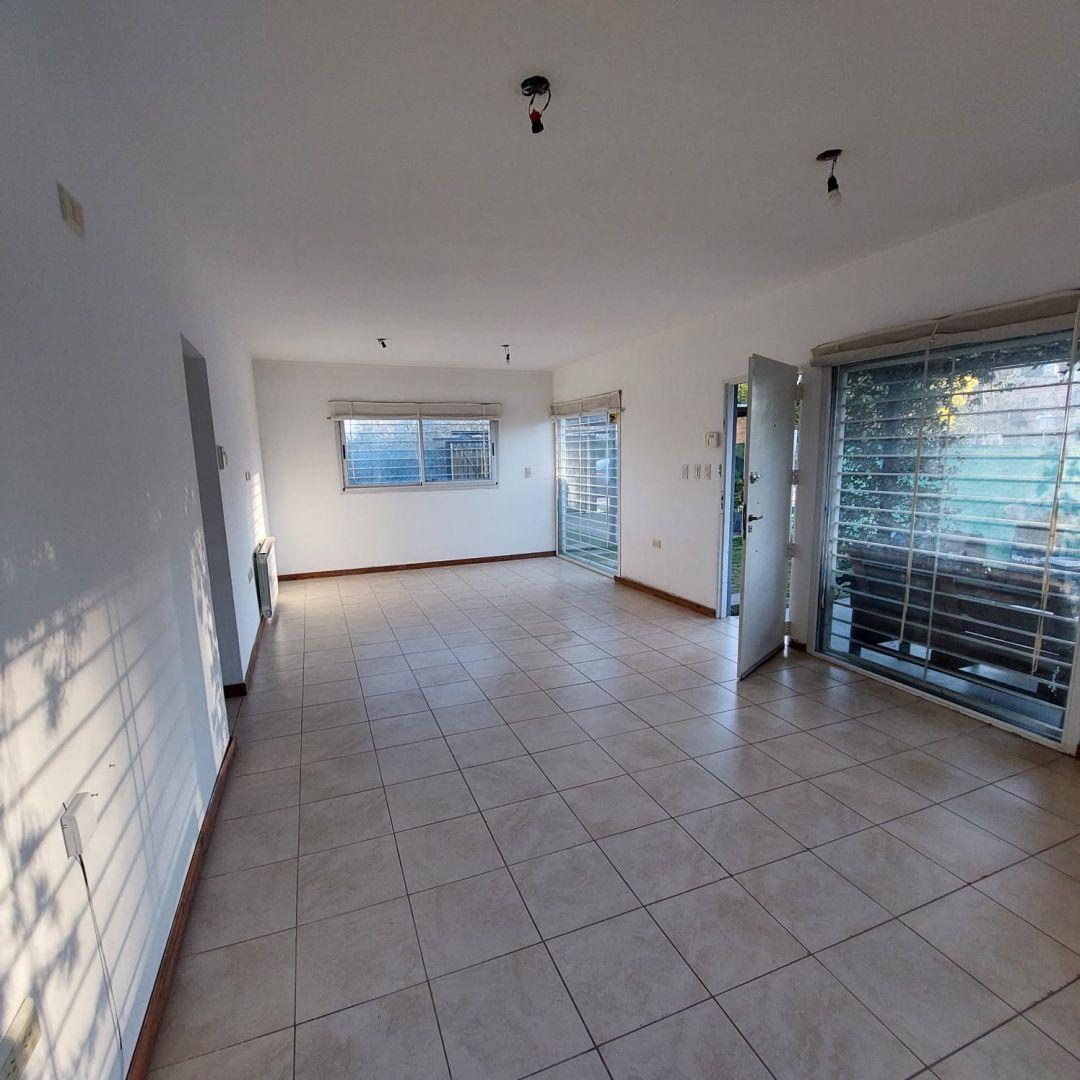 Foto de Casa 4 ambientes 2 dormitorios. | Calle 425 esquina 14 bis al 0000, imagen 5