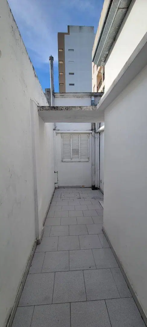 PH con patios sobre avenida 3