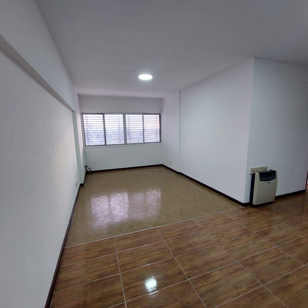 Foto de Departamento 5 ambientes 3 dormitorios. | Calle 20 esquina 48 al 800, imagen 3