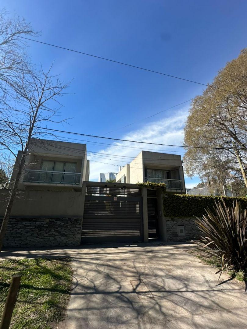 Foto de Casa 4 ambientes 2 dormitorios. | Calle 465 entre 21b y Camino General, imagen 4