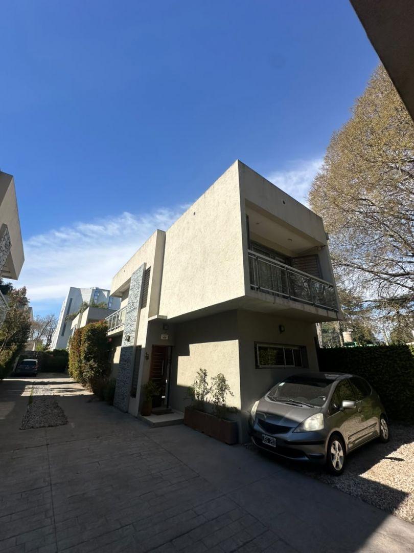 Foto de Casa 4 ambientes 2 dormitorios. | Calle 465 entre 21b y Camino General, imagen 2
