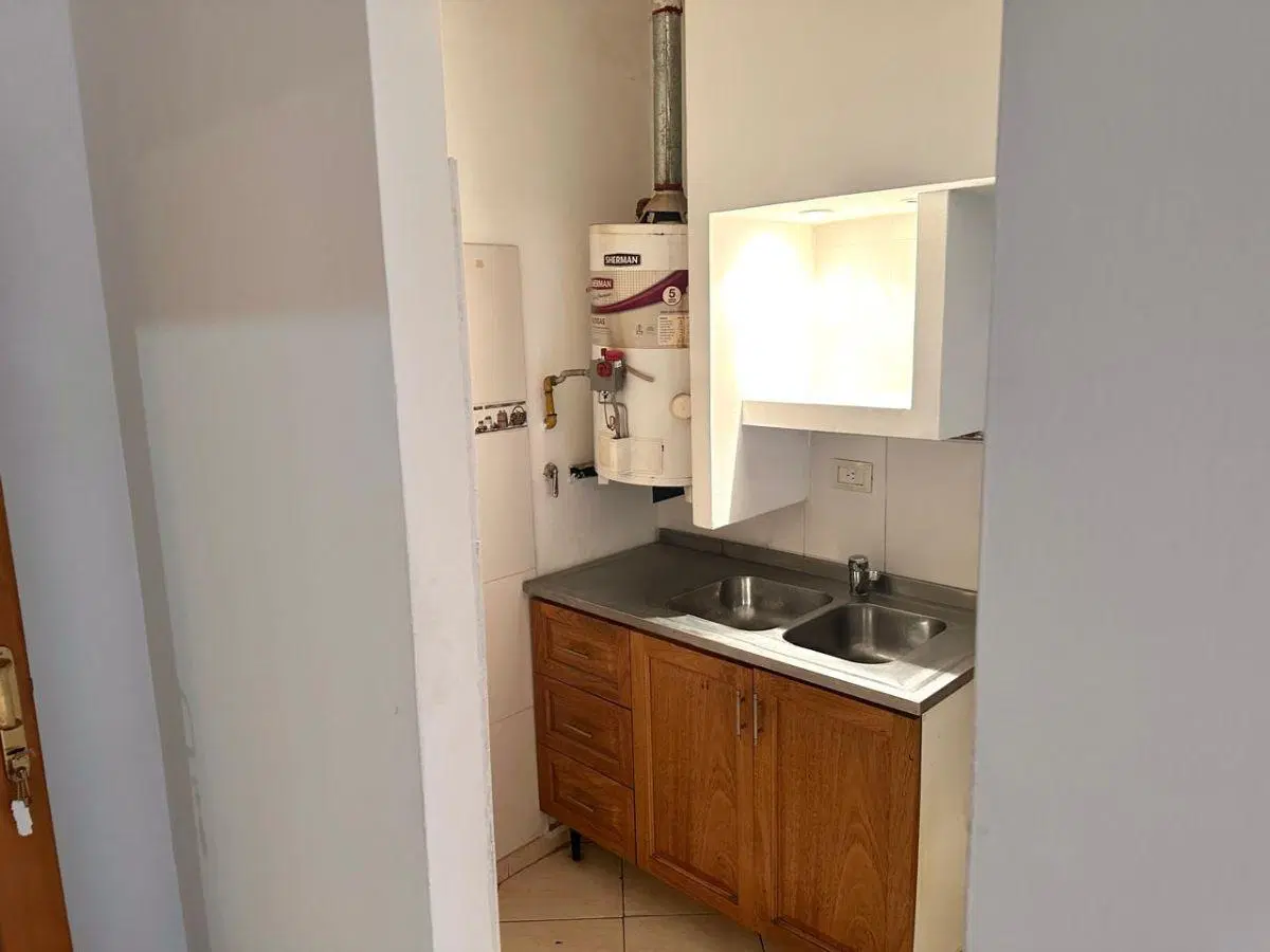 DEPTO BARRIO JARDIN 1DORM 4