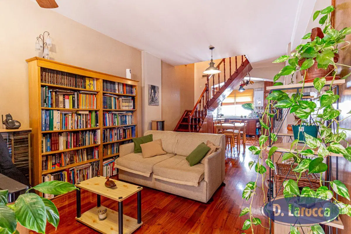 EXCELENTE UNIDAD DUPLEX BALCON AL FRENTE MUY BUENA UBICACION 1