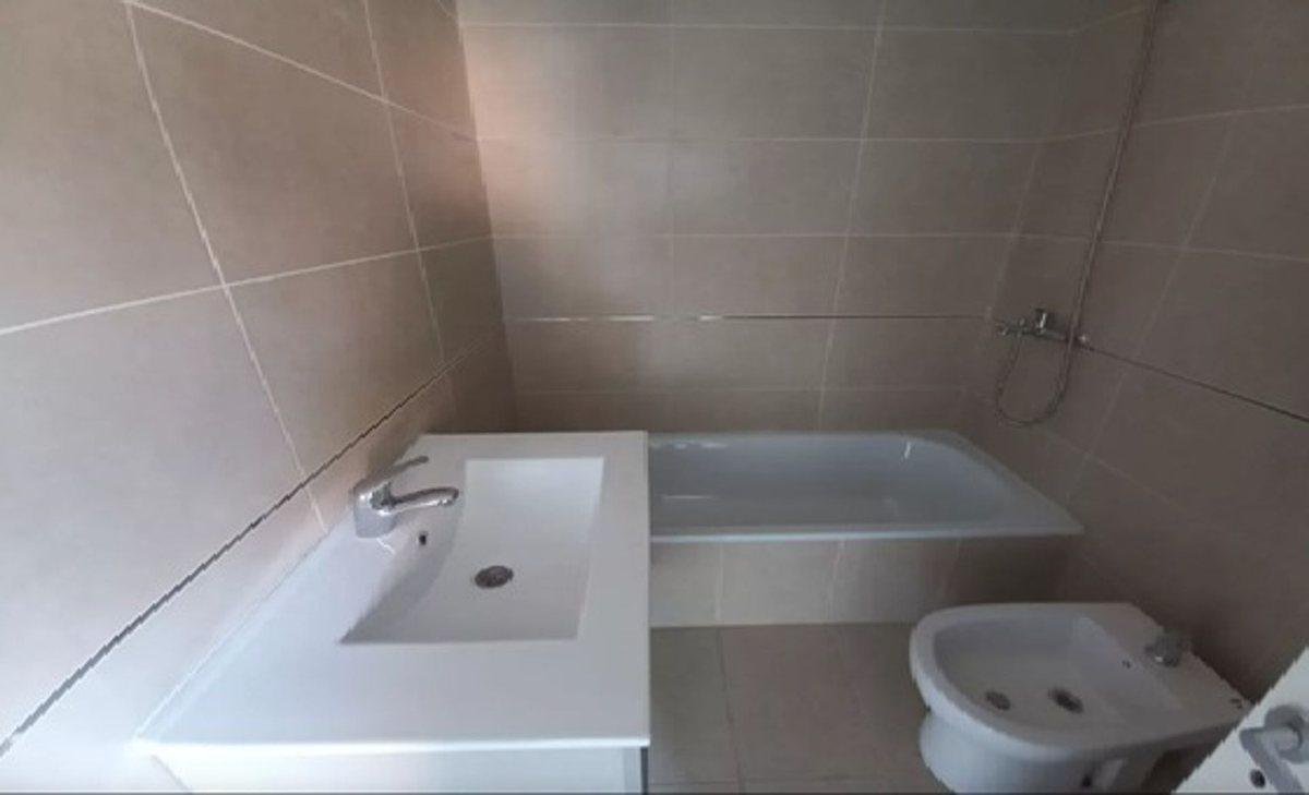 Venta Depto 2 Amb Cochera Moreno Complejo Solares 1