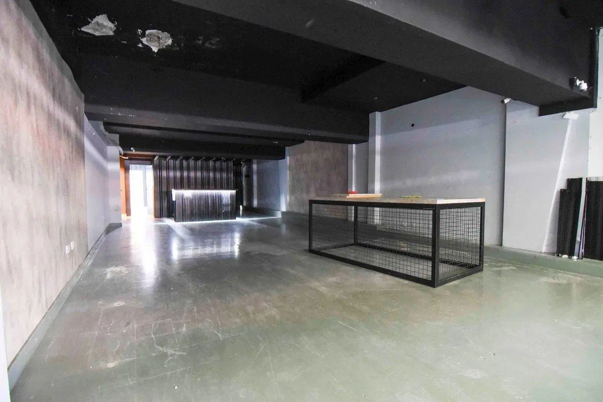 venta local+ cocheras pque centenario villa crespo 3