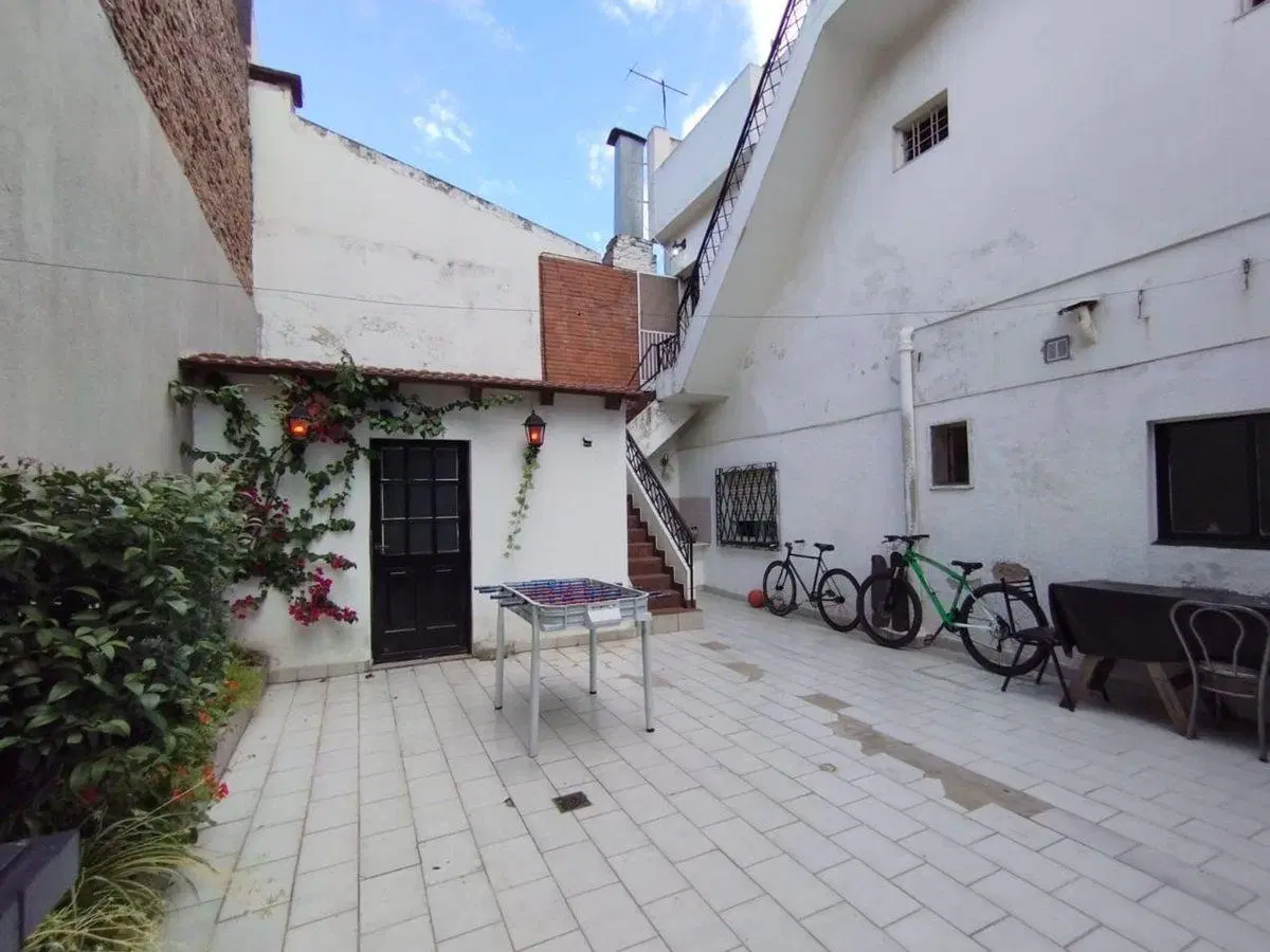 CASA 6 AMBIENTES VENTA VILLA LUGANO 3