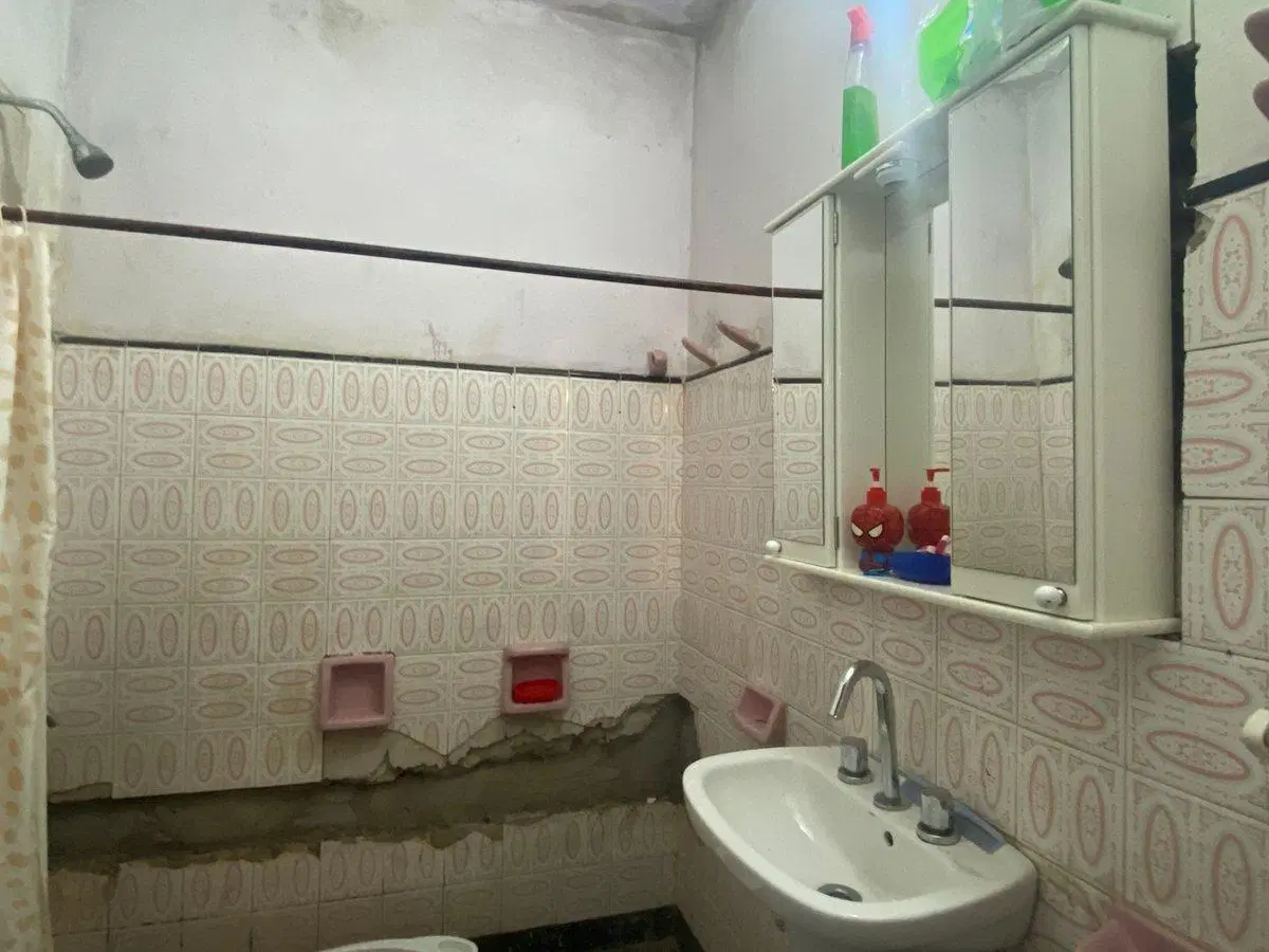 CASA EN VENTA CON PH ISIDRO CASANOVA 3