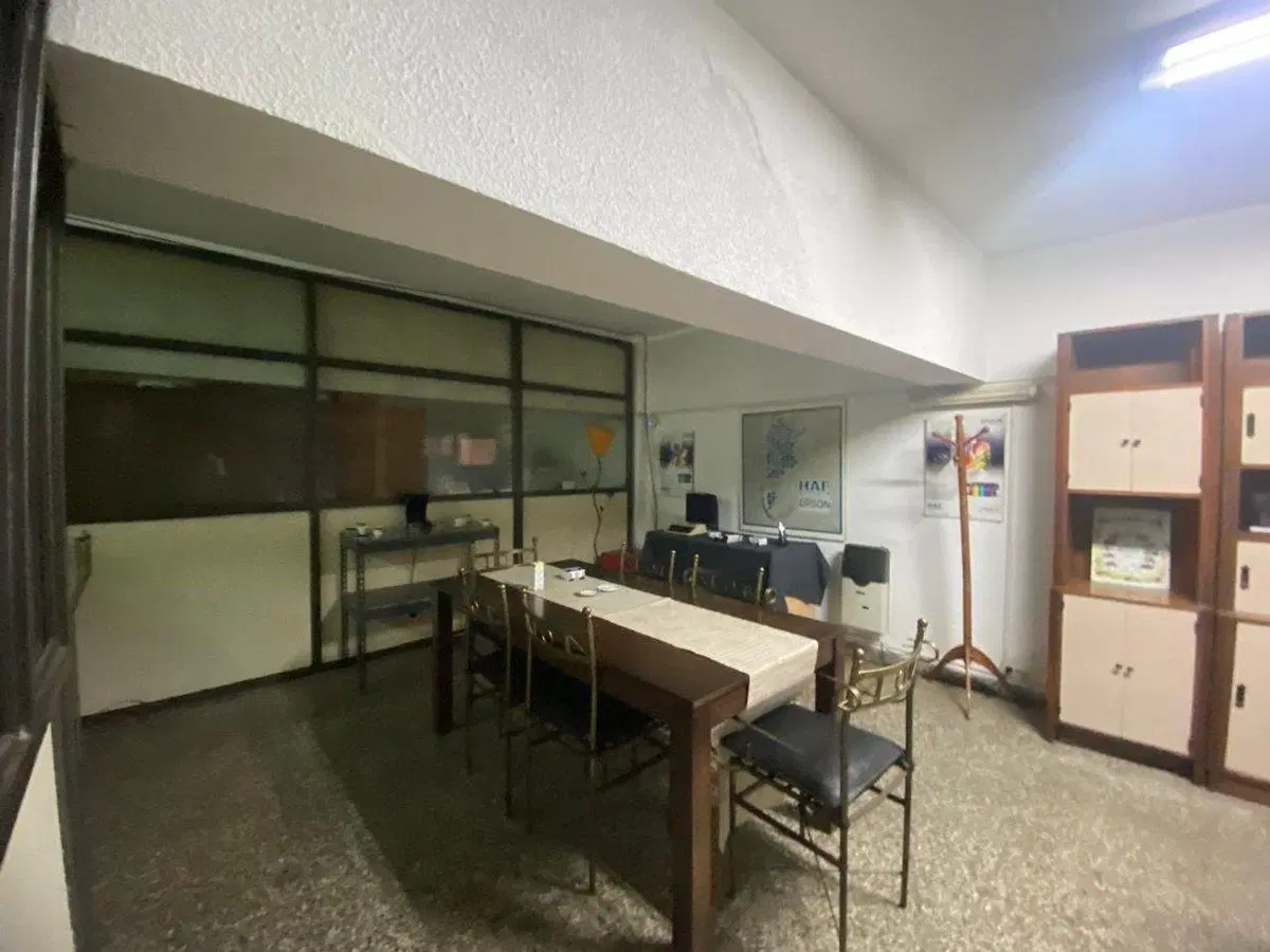 LOCAL CON DEPOSITO VENTA RAMOS MEJIA CON RENTA 4