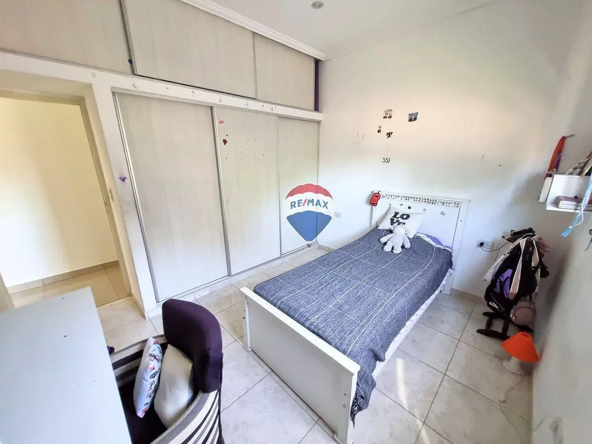 CASA 5 AMBIENTES CIUDAD EVITA PERMUTA 4