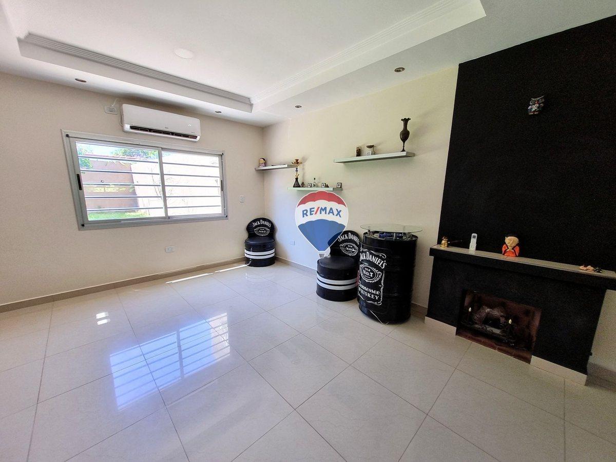 CASA 5 AMBIENTES CIUDAD EVITA PERMUTA