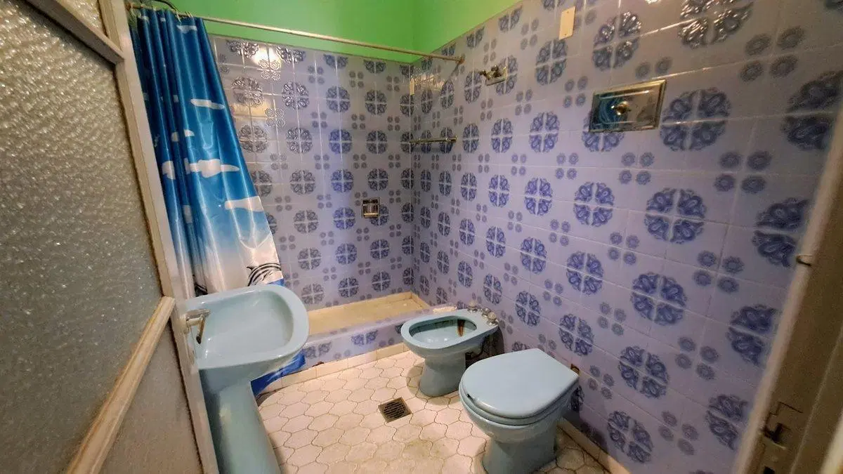 VENTA CASA 7 AMBIENTES  MULTIFAMILIAR 2