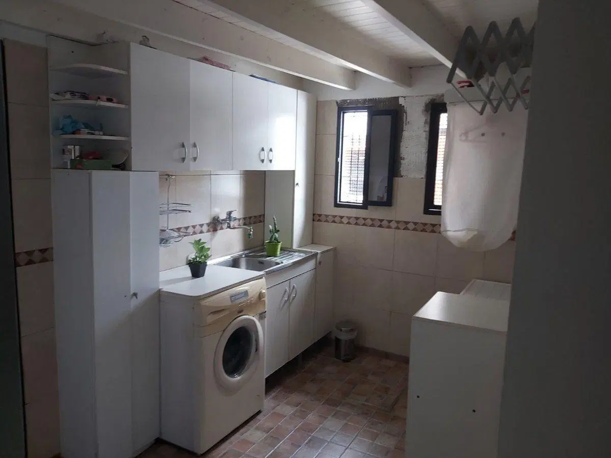 VENTA CASA 4 AMBIENTES REFACCIONADA  LA MATANZA 2