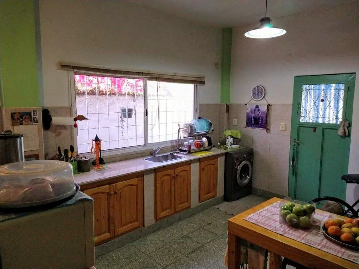 NUEVO VALOR! CASA EN VENTA VIILA LUZURIAGA 2