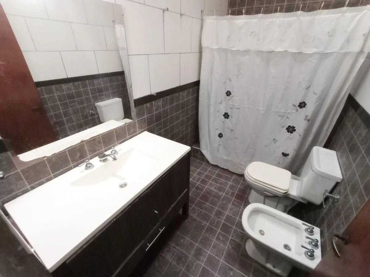CASA 3 AMBIENTES VENTA VILLA TESEI HURLINGHAM 3