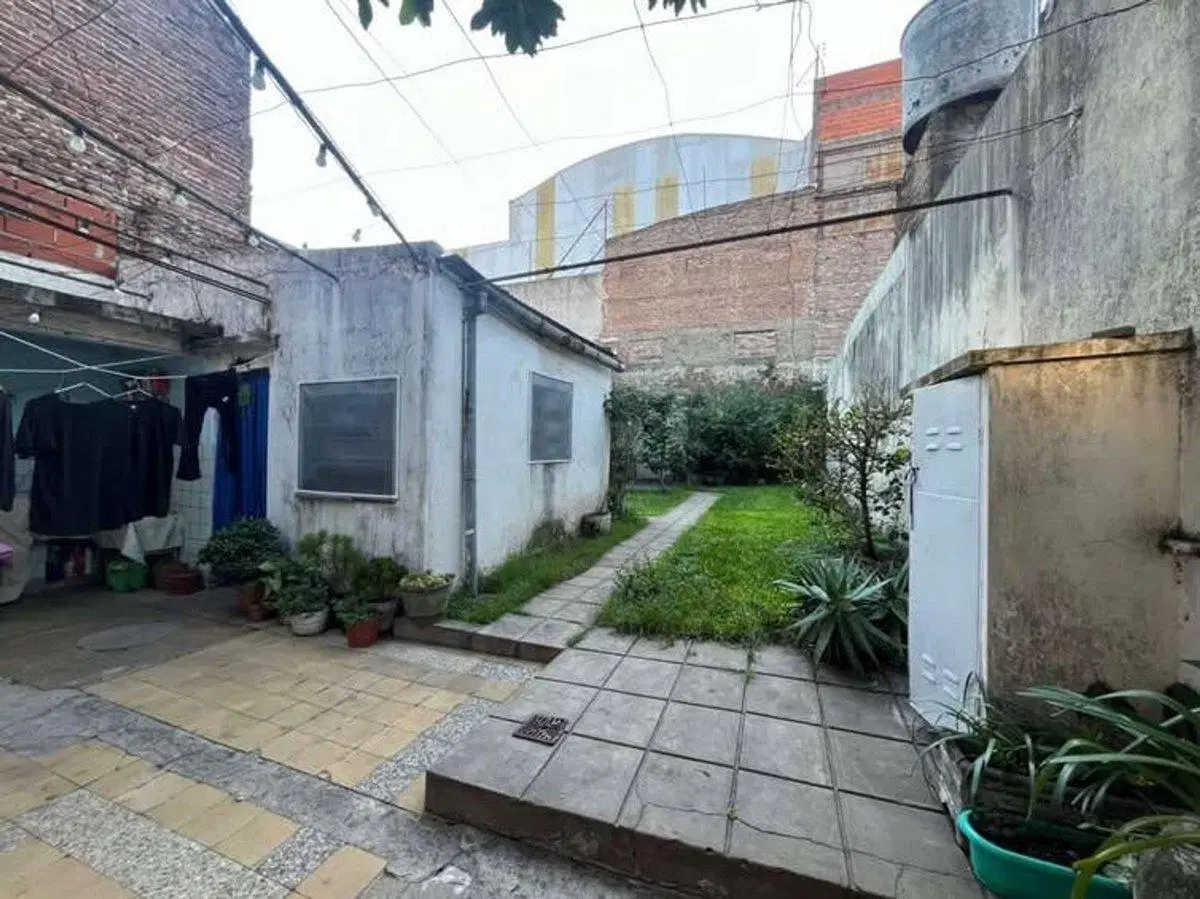 Venta casa 6 ambientes con local al frente 5