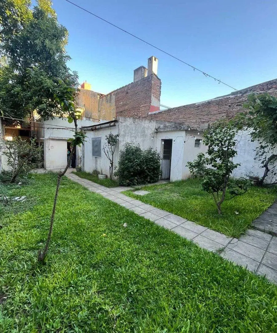 Venta casa 6 ambientes con local al frente 3