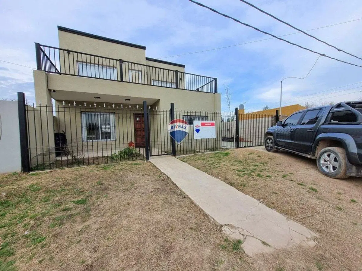 VENTA CASA 4 AMBIENTES MAXIMO PAZ CAÑUELAS 3