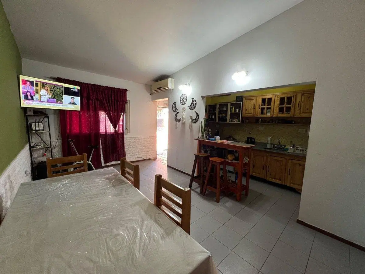 CASA 3 AMBIENTES VENTA CARLOS SPEGAZZINI 5