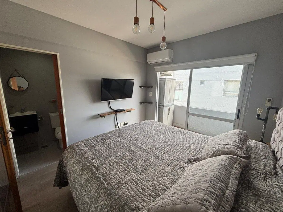 DEPARTAMENTO 3 AMBIENTES VENTA LINIERS 8