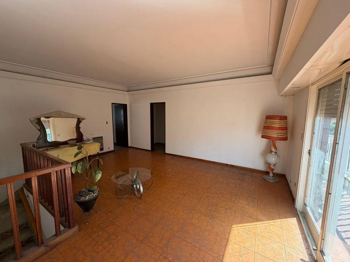 CASA  6 AMBIENTES VENTA LA TABLABA 3