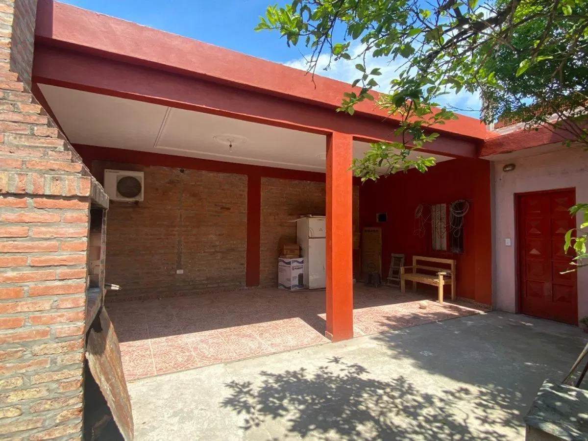 VENTA CASA 6 AMB MULTIFAMILIAR LOCAL Y GARAGE 5