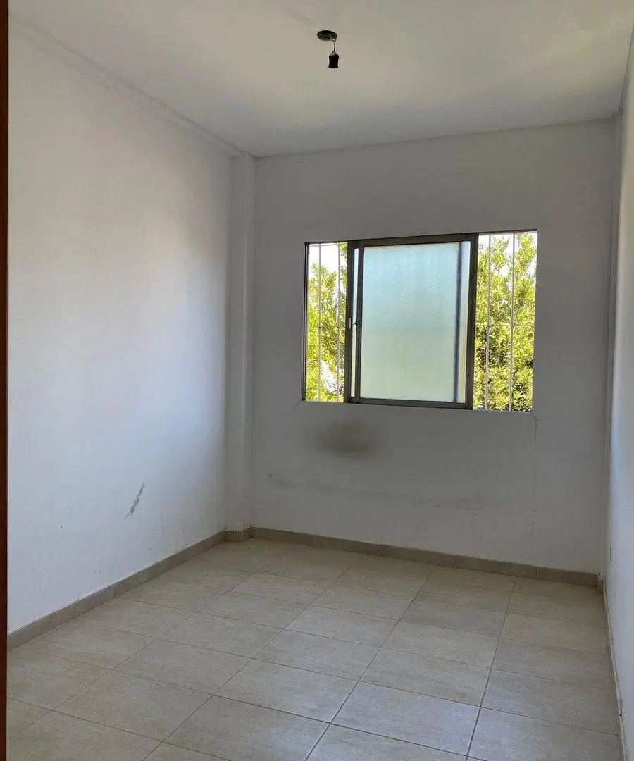 VENTA CASA 6 AMB MULTIFAMILIAR LOCAL Y GARAGE 2