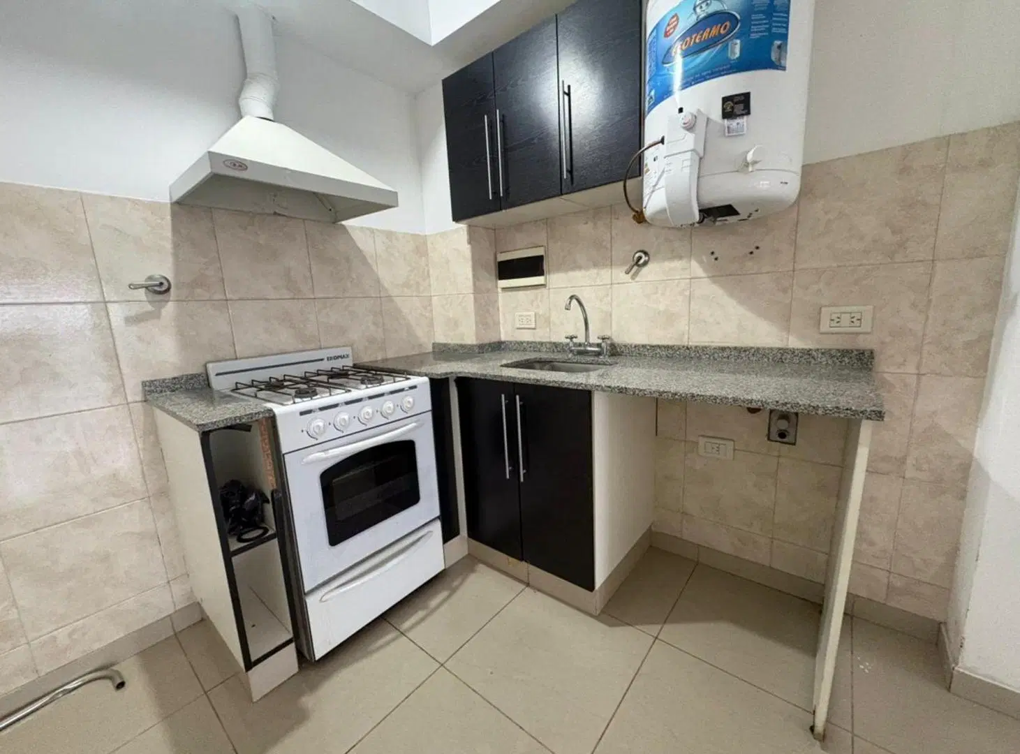 DEPARTAMENTO 2 AMBIENTES VENTA LOMAS DEL MIRADOR 3