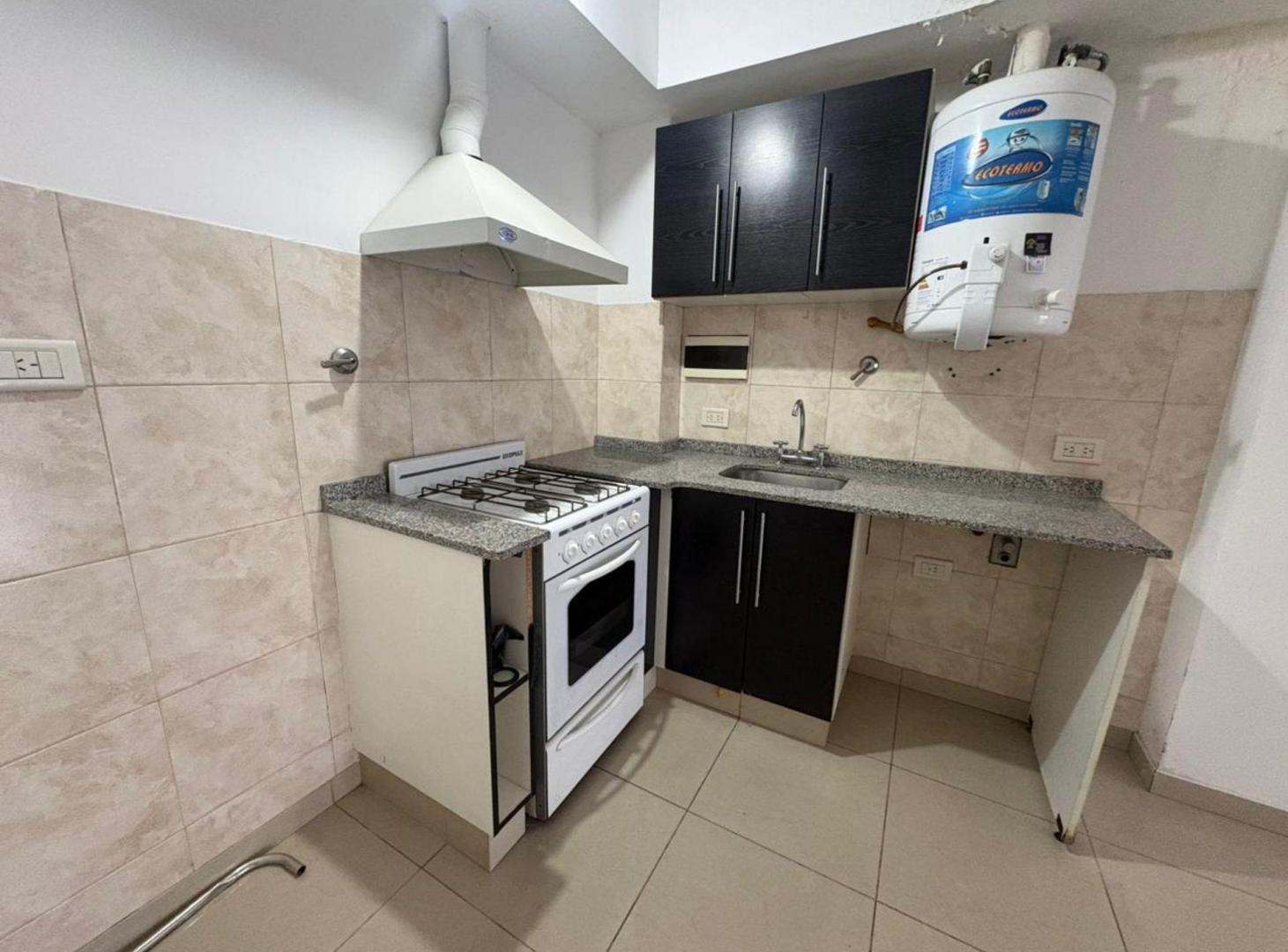 Foto de DEPARTAMENTO 2 AMBIENTES VENTA LOMAS DEL MIRADOR, imagen 4