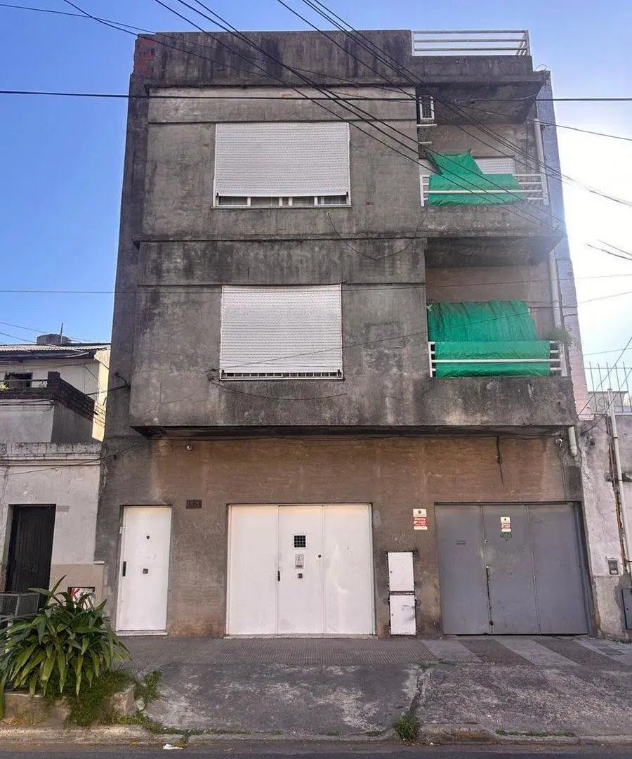 DEPOSITO MULTIFAMILIAR CON DEPOSITO VENTA CASEROS 4