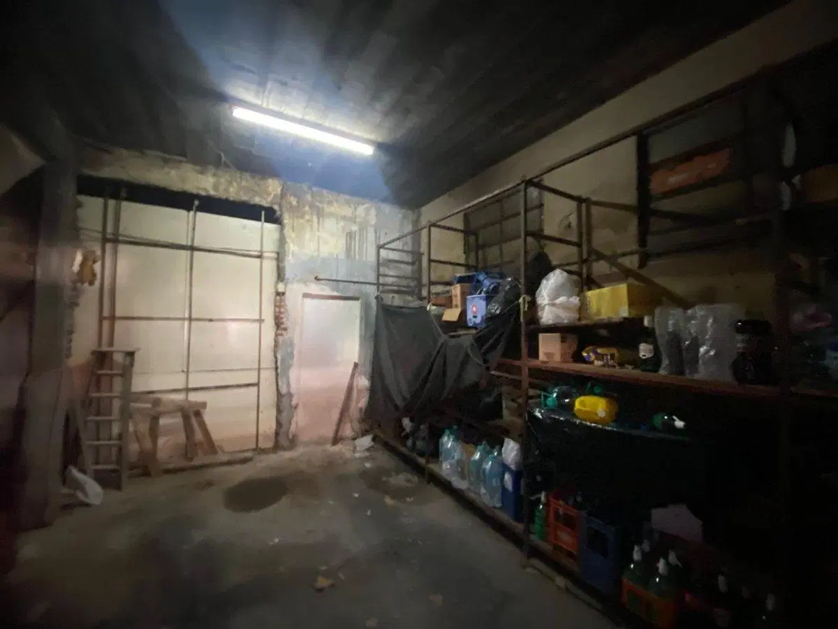 CASA MULTIFAMILIAR CON DEPOSITO  VENTA CASEROS 5