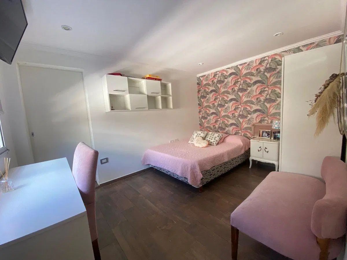 CASA  4 AMBIENTES VENTA EN  ITUZAINGO CON PILETA 2