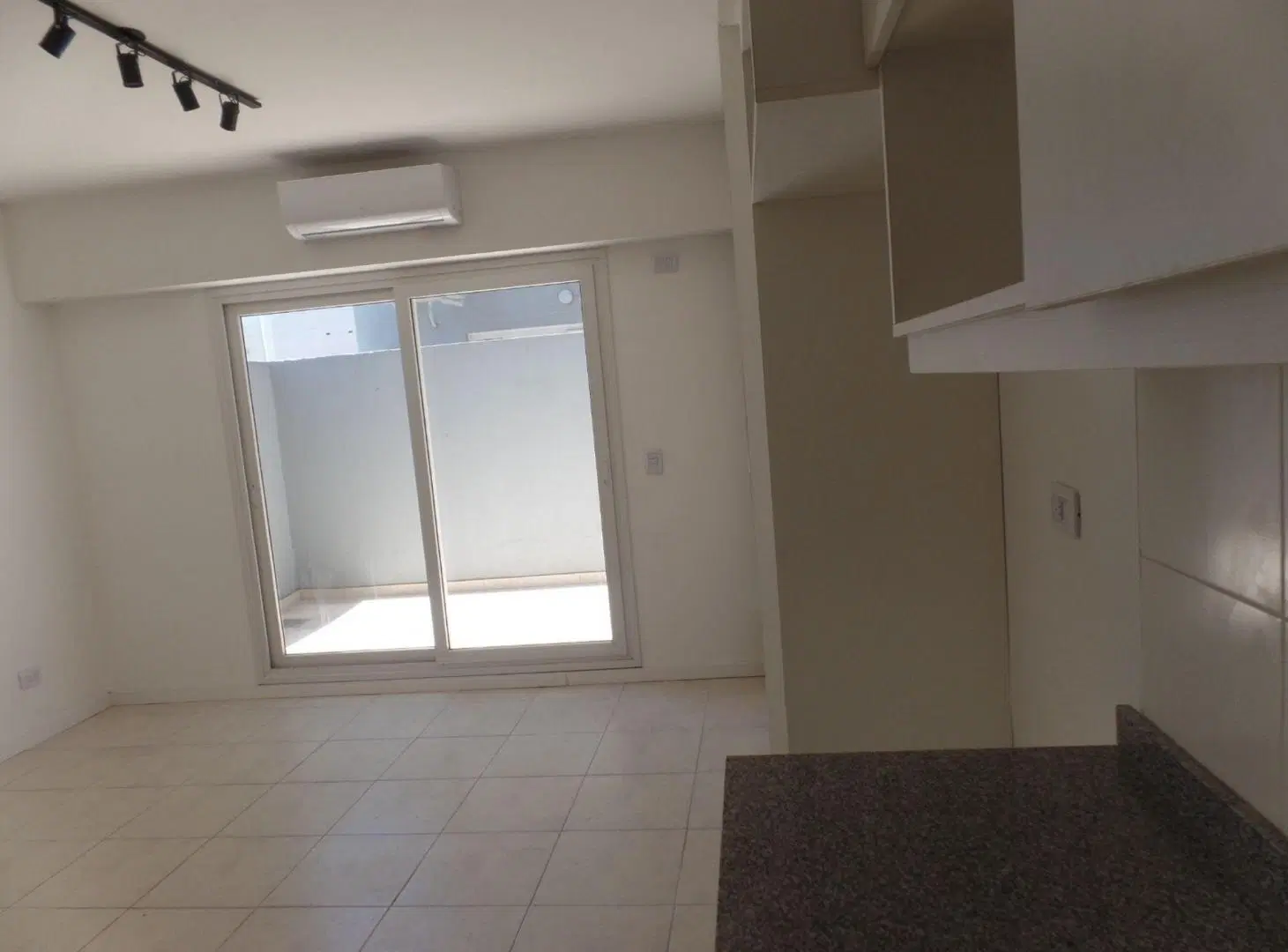 MONOAMBIENTE ALQUILER VILLA LURO 3