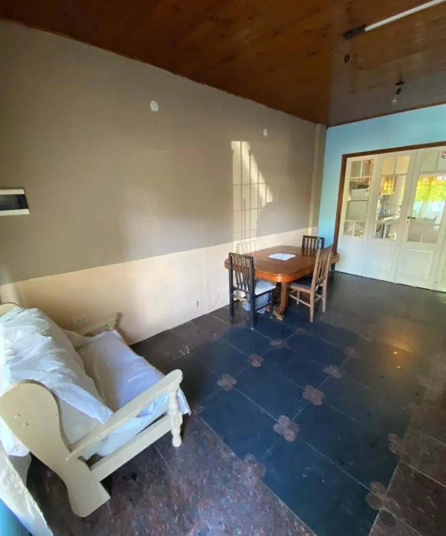 CASA DE 4 AMB LOTE PROPIO-VENTA EN LAFERRERE 5