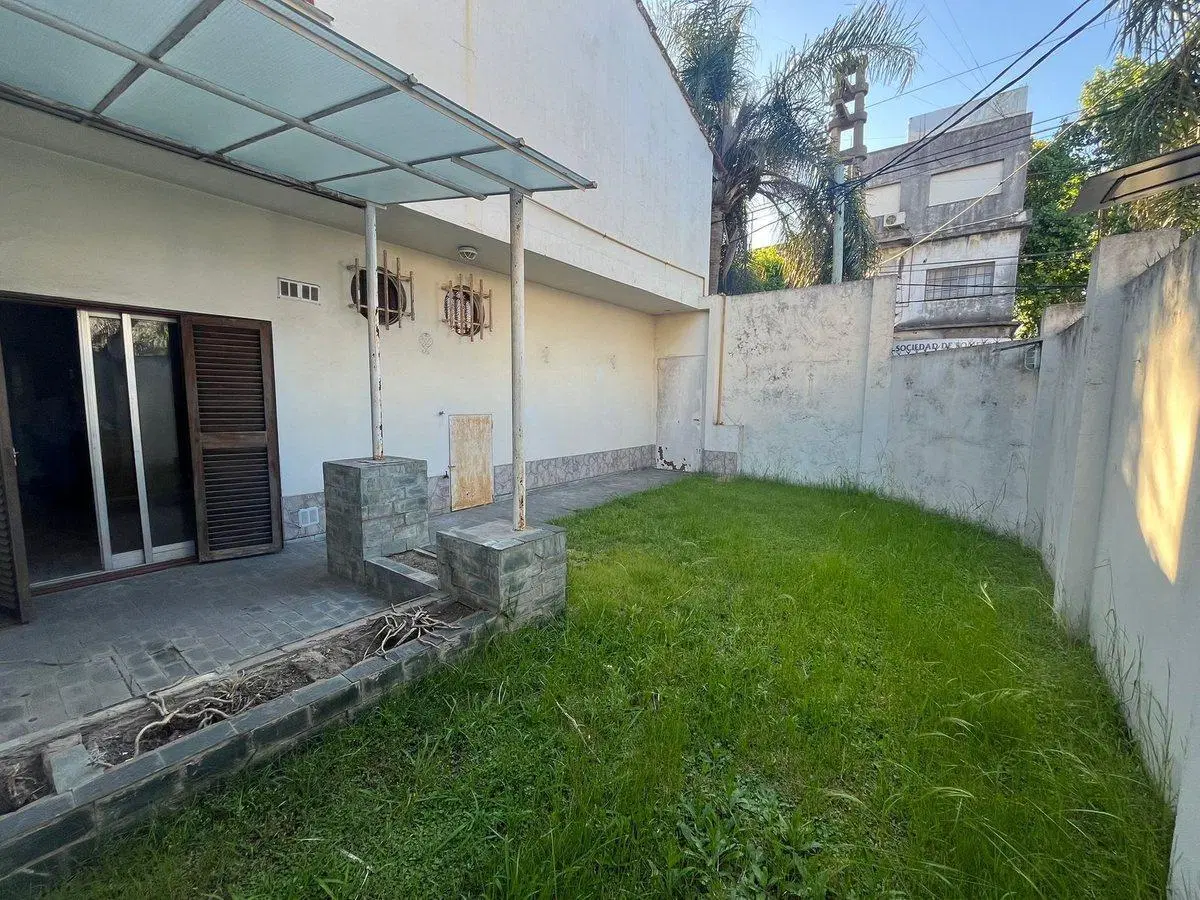 Venta casa 4 ambientes Villa Madero 2
