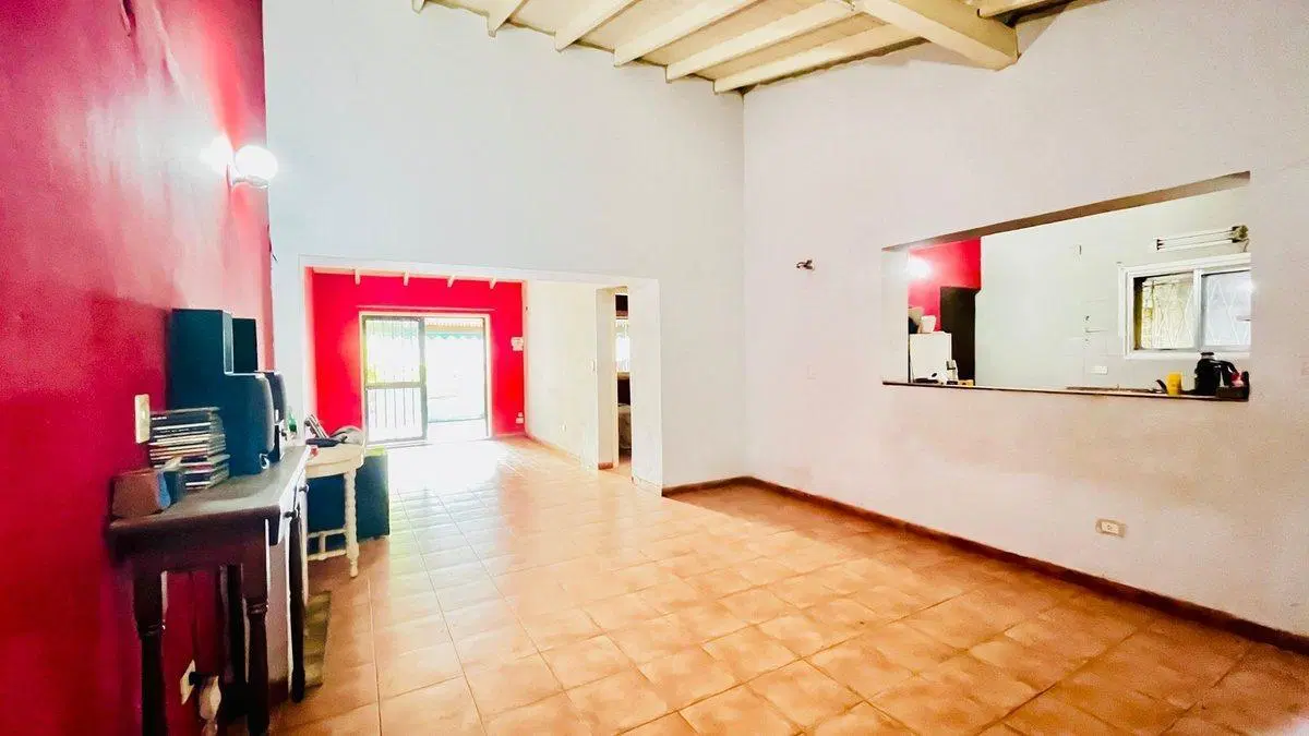 VENTA CASA 3 AMBIENTES CIUDAD EVITA 8