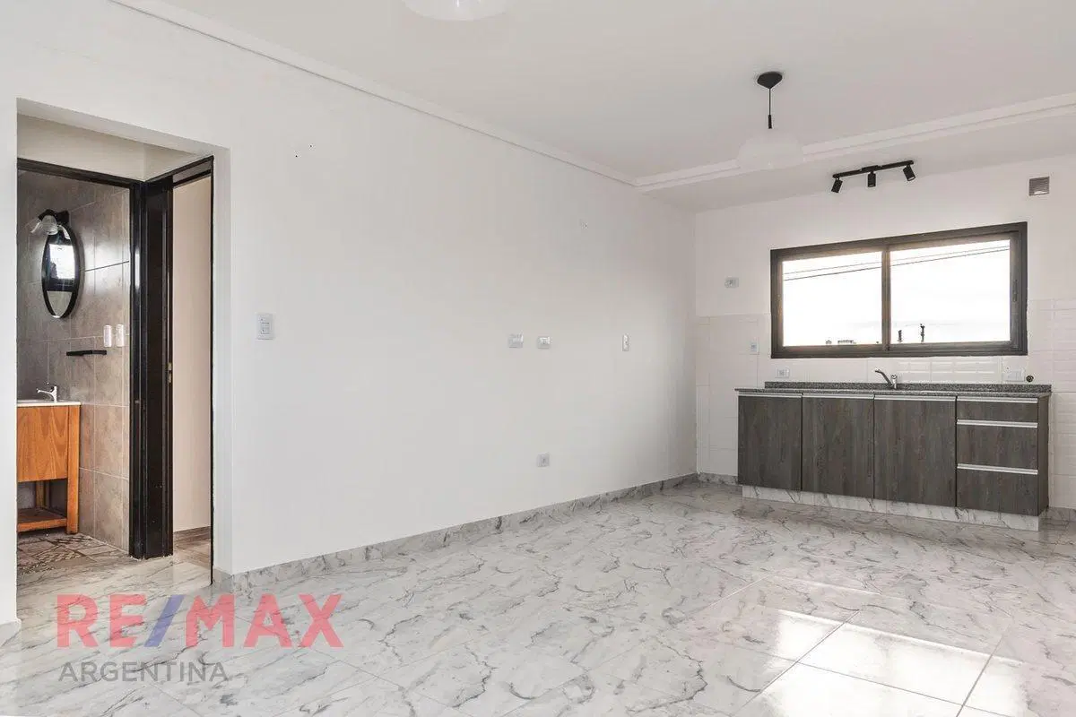 DEPARTAMENTO 2 AMBIENTES VENTA SAN JUSTO 4