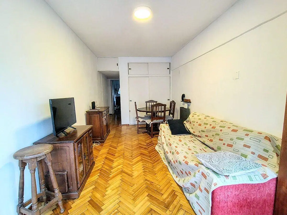 DEPARTAMENTO 2 AMBIENTES CON BALCON RECOLETA 4