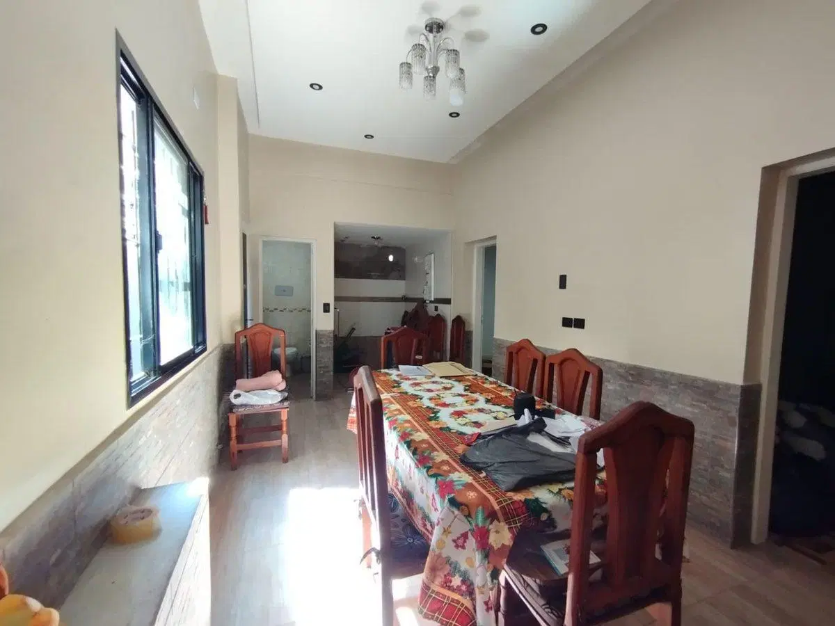 CASA 5 AMBIENTES VENTA FLORES 5