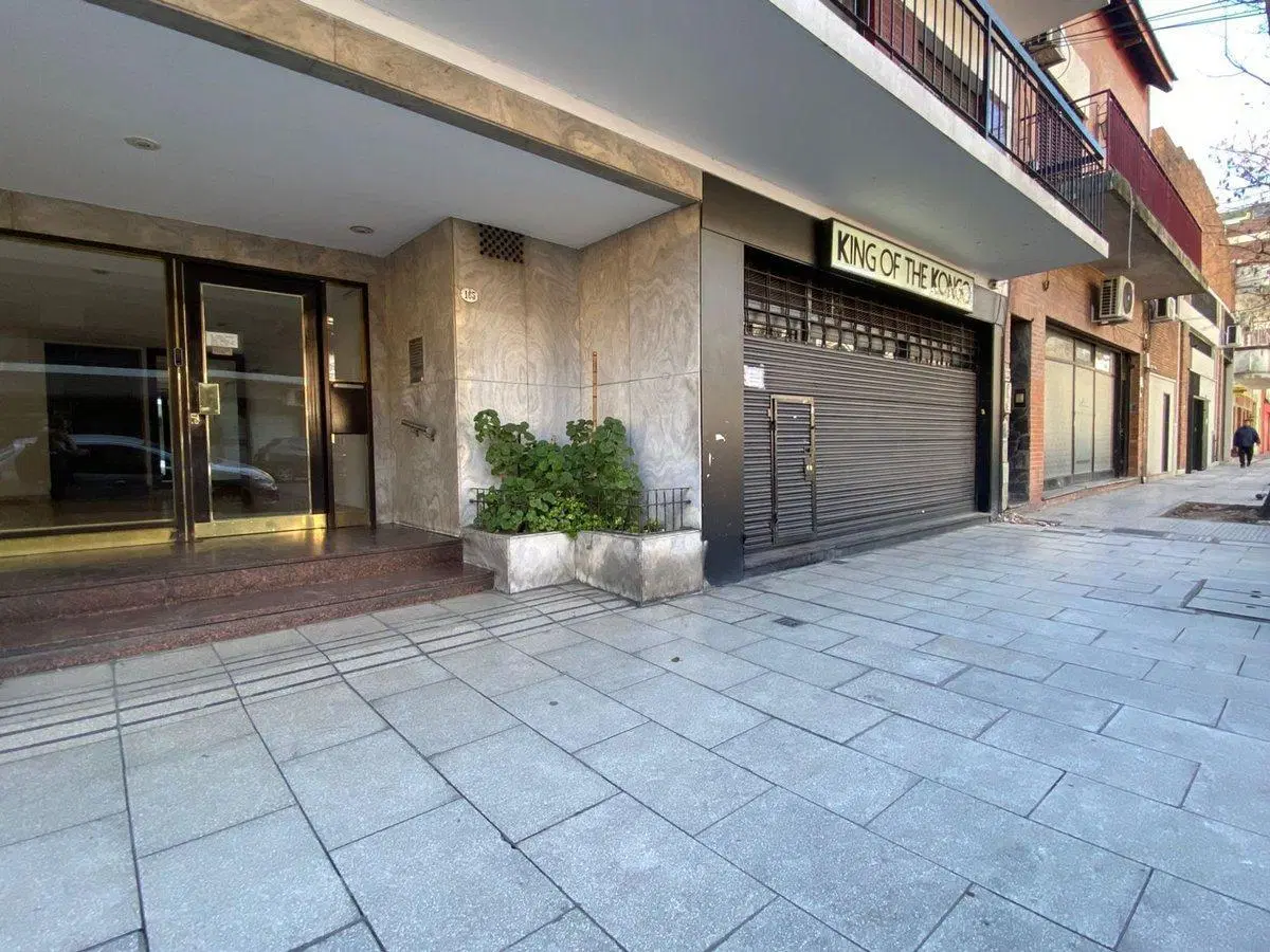 venta local+ cocheras pque centenario villa crespo 5