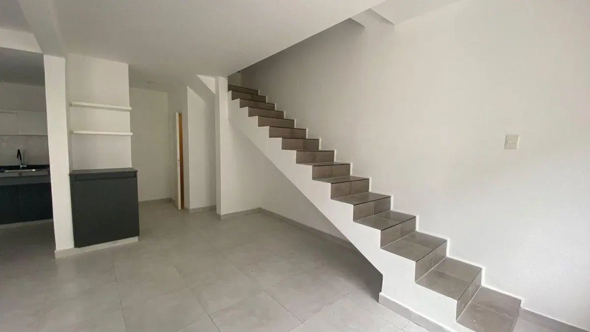 VENTA PH  3 AMBIENTES  ITUZAINGO 4