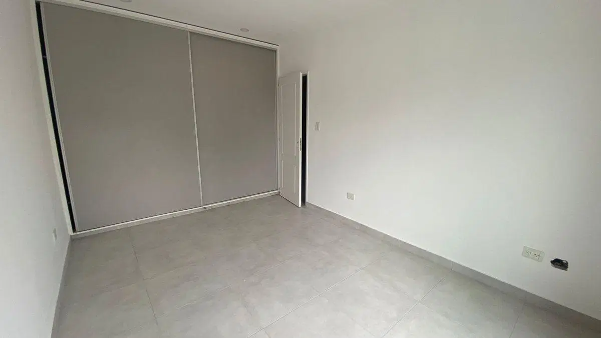 VENTA PH  3 AMBIENTES  ITUZAINGO 3