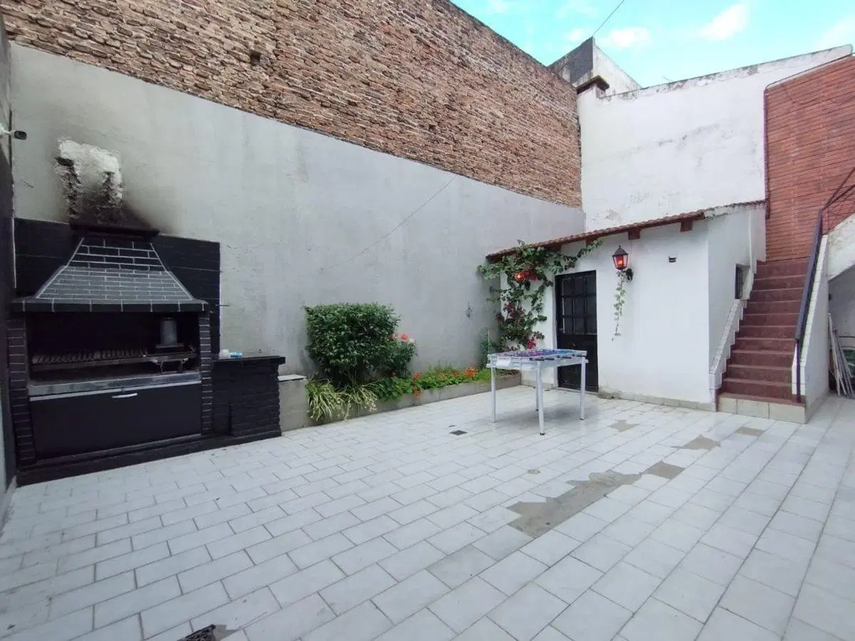 CASA 6 AMBIENTES VENTA VILLA LUGANO 4