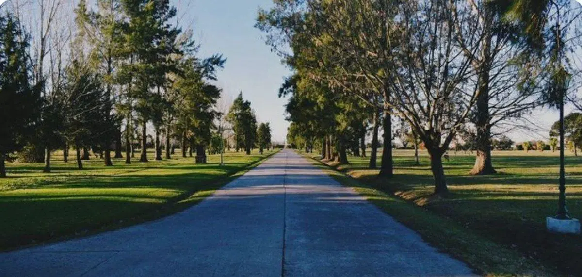 TERRENO CLUB DE CAMPO LA FEDERALA LOBOS 2