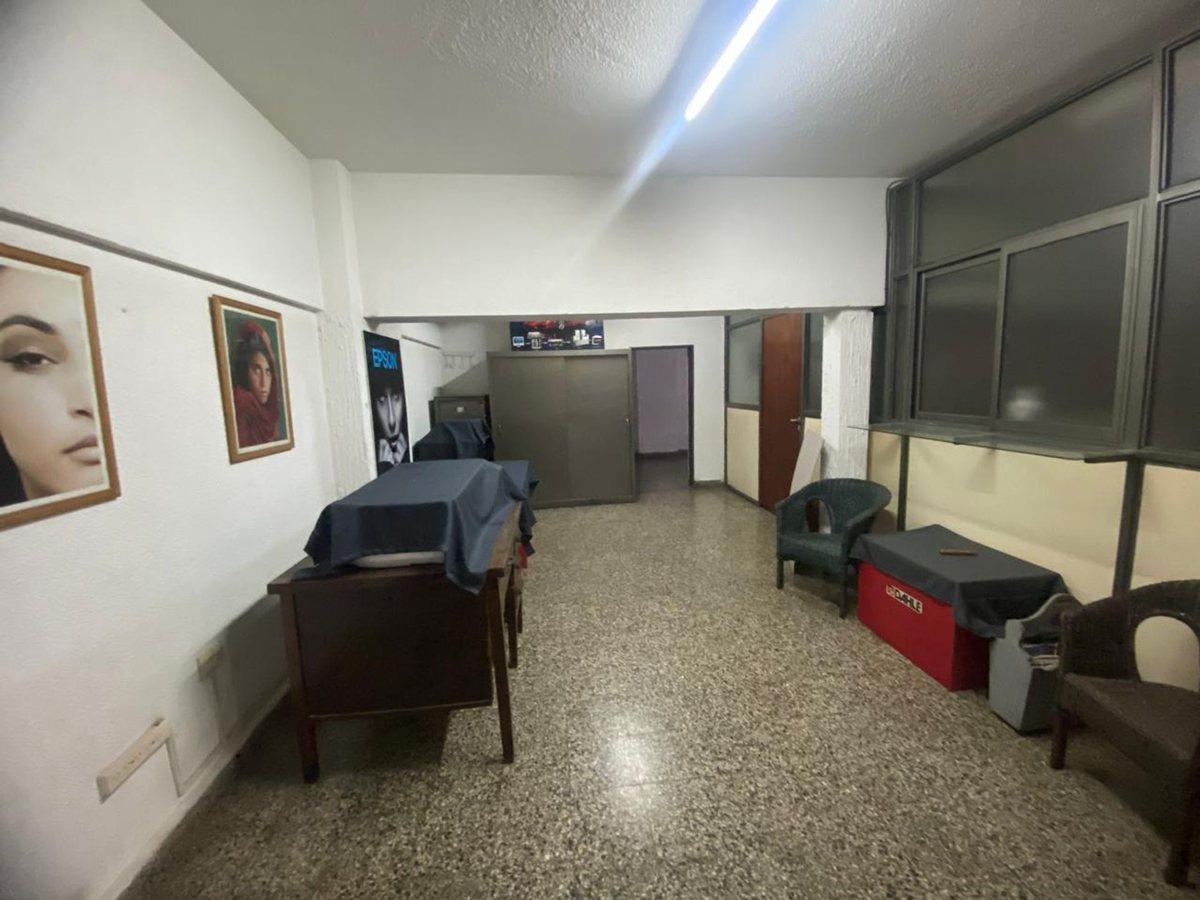 LOCAL CON DEPOSITO VENTA RAMOS MEJIA CON RENTA