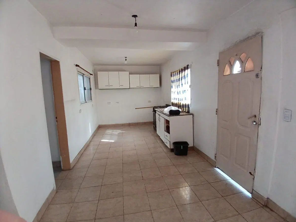 VENTA CASA PALOMAR 6 AMBIENTES 3