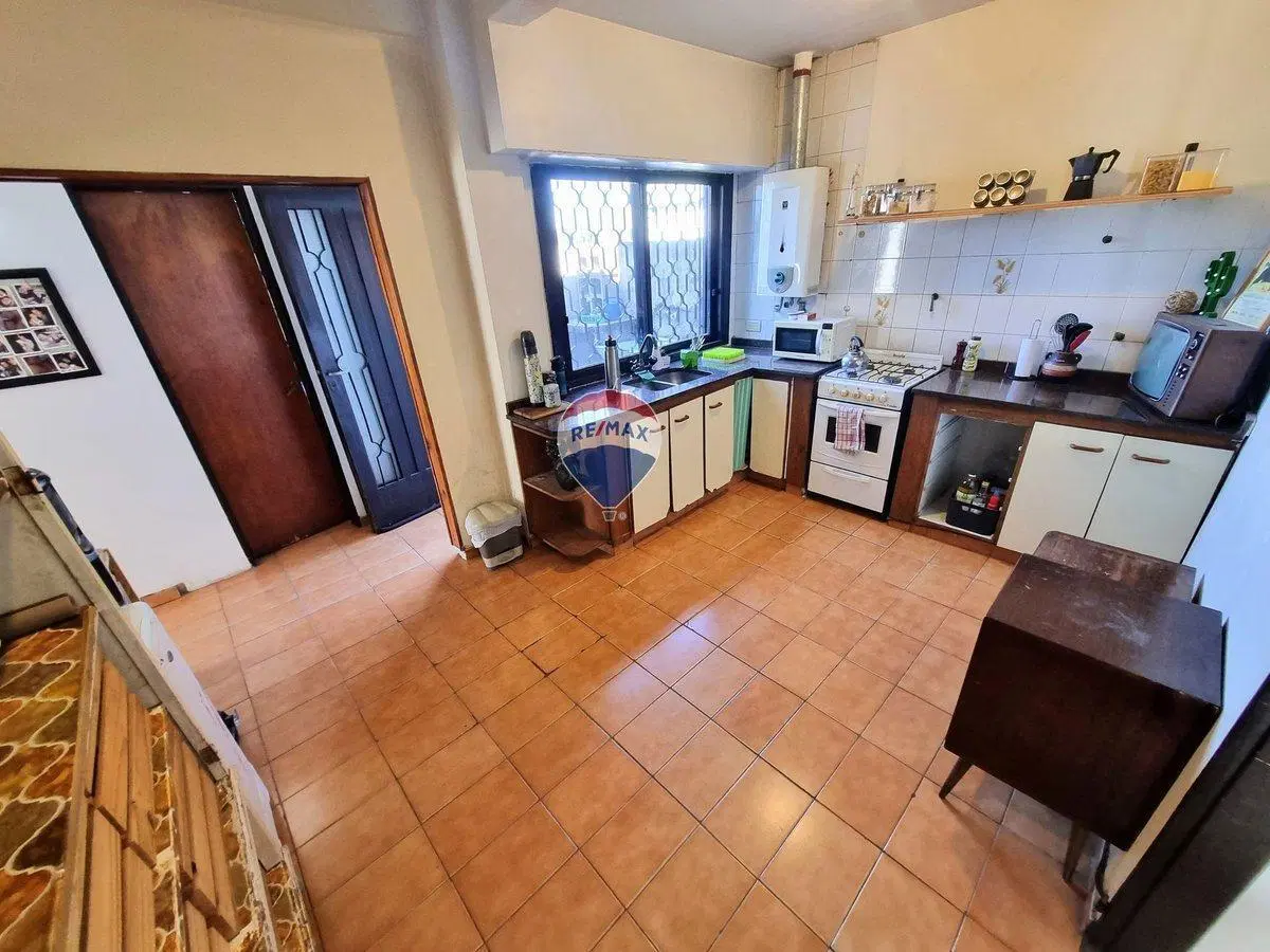 VENTA PH 4 AMBIENTES LOMAS DEL MIRADOR 3