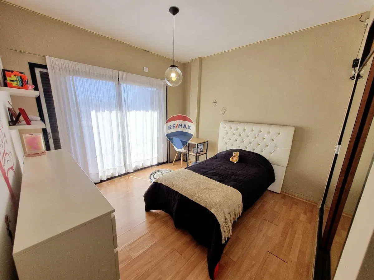 VENTA PH 4 AMBIENTES LOMAS DEL MIRADOR 2