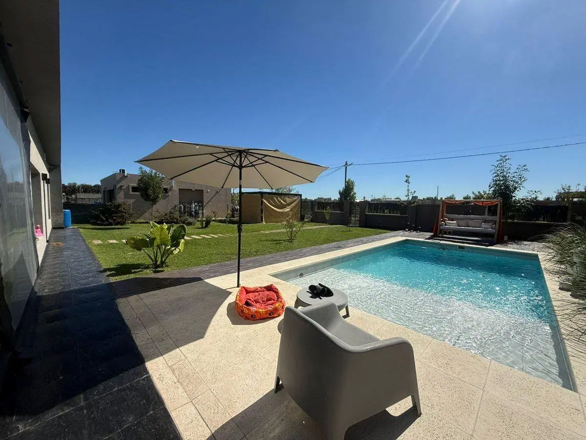 CASA 2 AMBIENTES EN VENTA CANNING 2