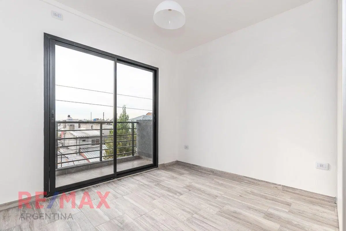 DEPARTAMENTO 2 AMBIENTES  EN  VENTA  SAN JUSTO 2